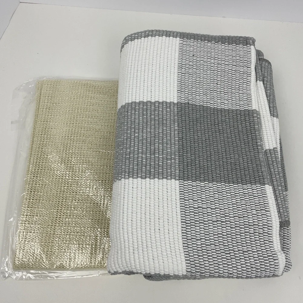 New Cute Modern Barnhaus Grey Buffalo Check Plaid Indoor/Outdoor Rug 3’x4’ - Picture 2 of 8